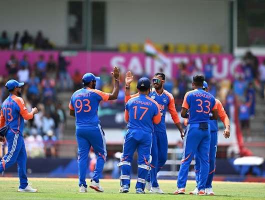 इंग्ल्यान्डलाई ६८ रनले हराउँदै भारत विश्वकपको फाइनलमा