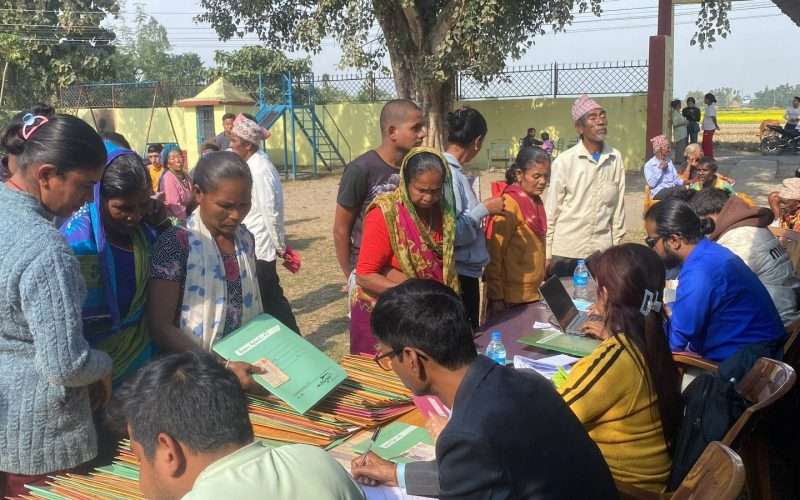 बिर्तामोड पालिकाद्वारा अपाङ्गता भएका व्यक्तिहरूलाई नयाँ काड वितरण