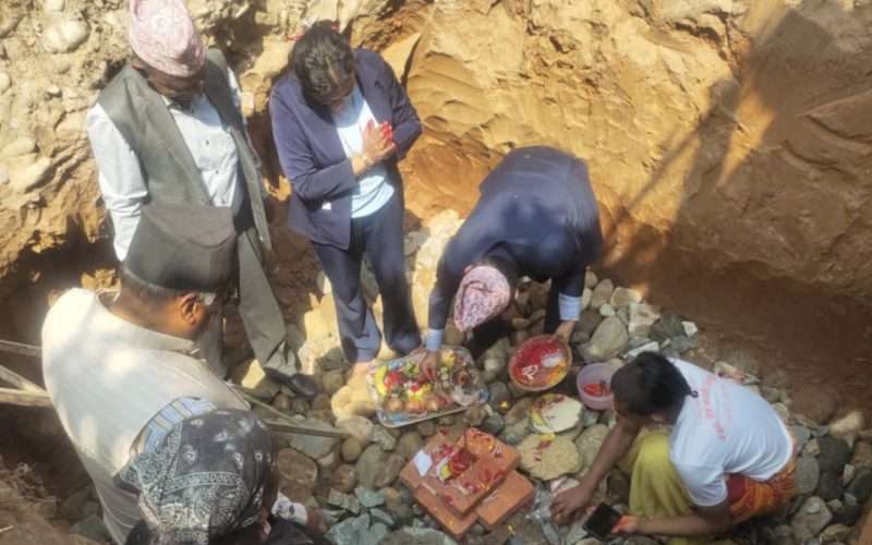 आदर्श बहुमुखी क्याम्पस गजुरीमा पुस्तकालय भवन शिलन्यास