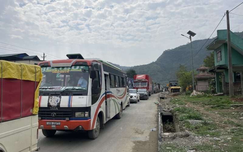 मुग्लिन–मलेखु सडक खण्डमा  सात दिन राति सवारी आवागमन बन्द