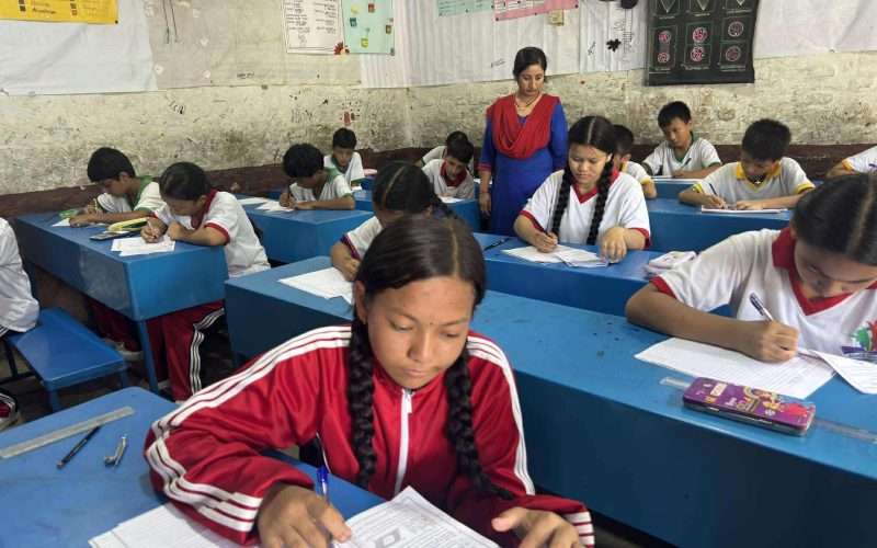 धादिङ जिल्लाभर १३ हजार विद्यार्थी प्रथम त्रैमासिक परीक्षामा सहभागी